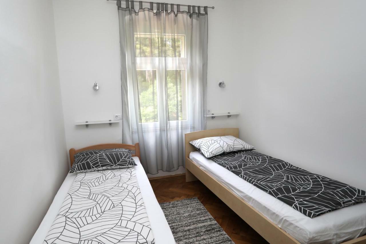 Apartman Cinkopan Pula Exterior photo