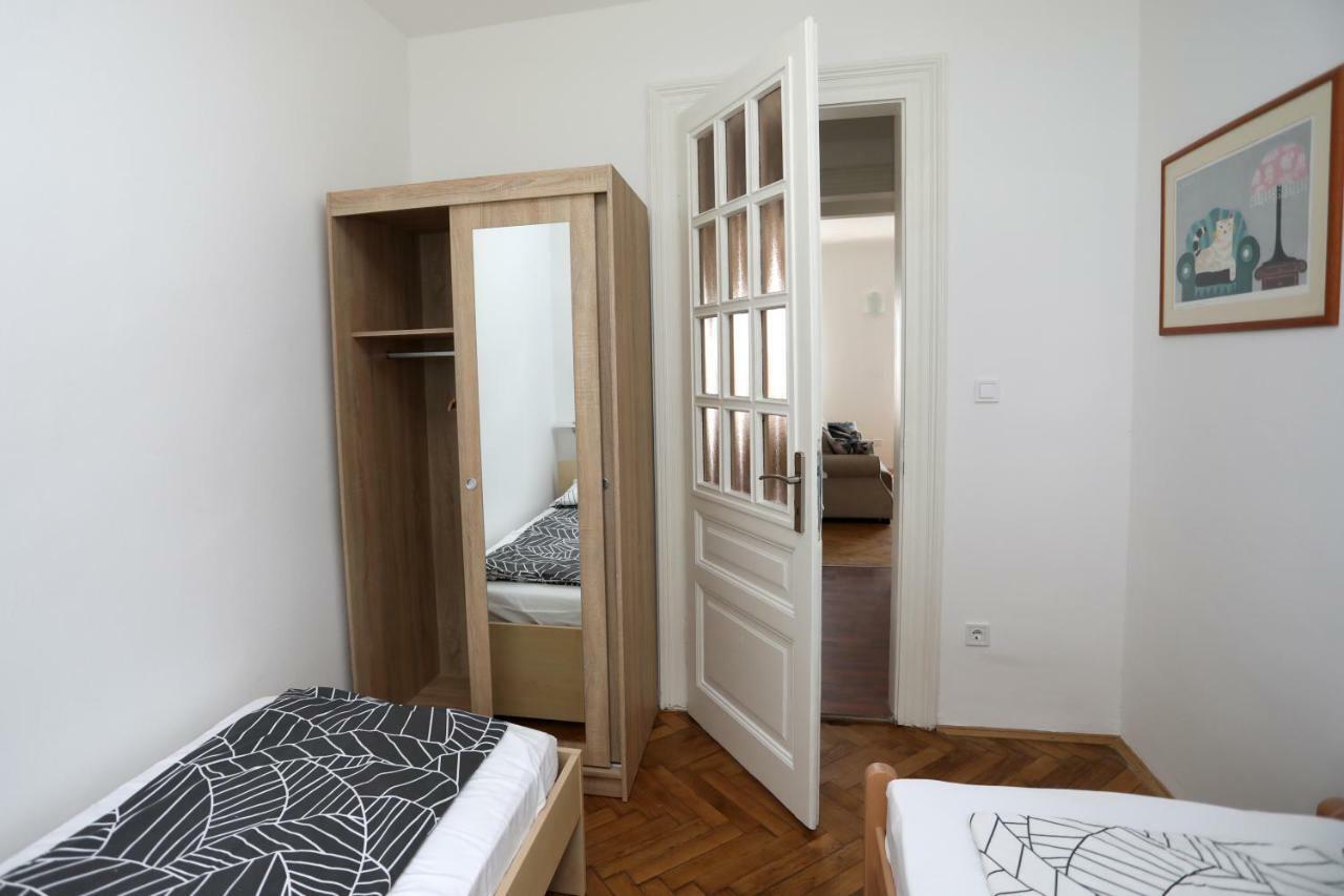 Apartman Cinkopan Pula Exterior photo
